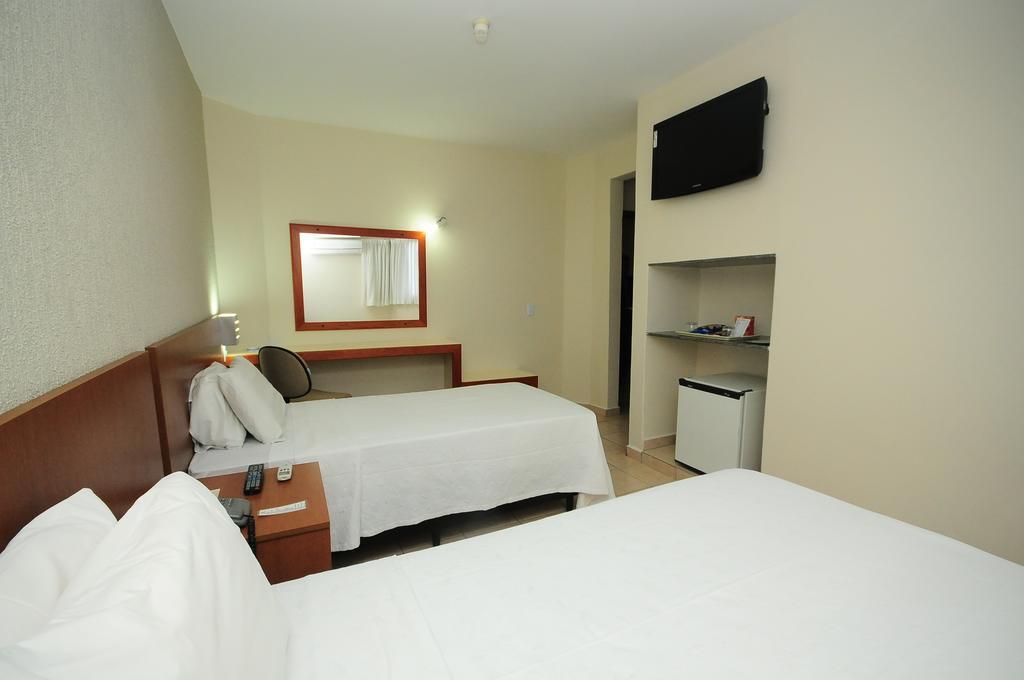 Hotel Riviera Araçatuba Екстериор снимка