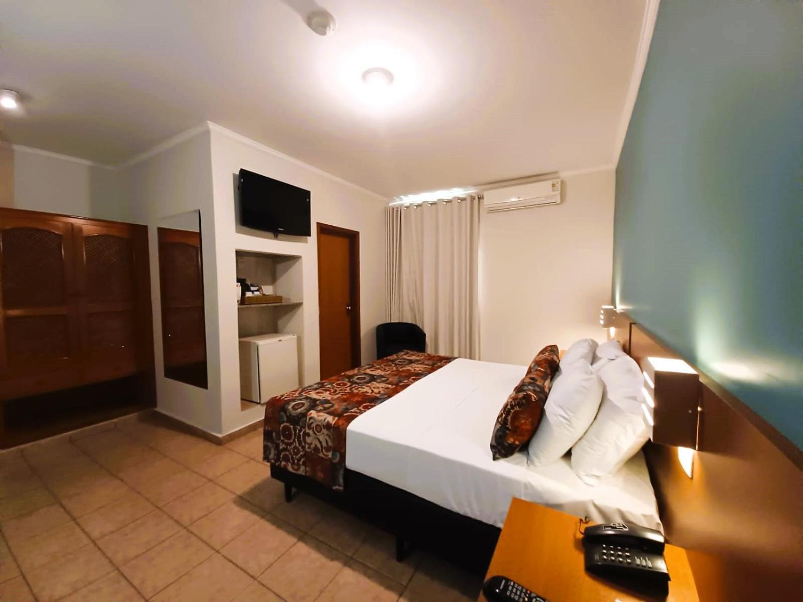Hotel Riviera Araçatuba Екстериор снимка